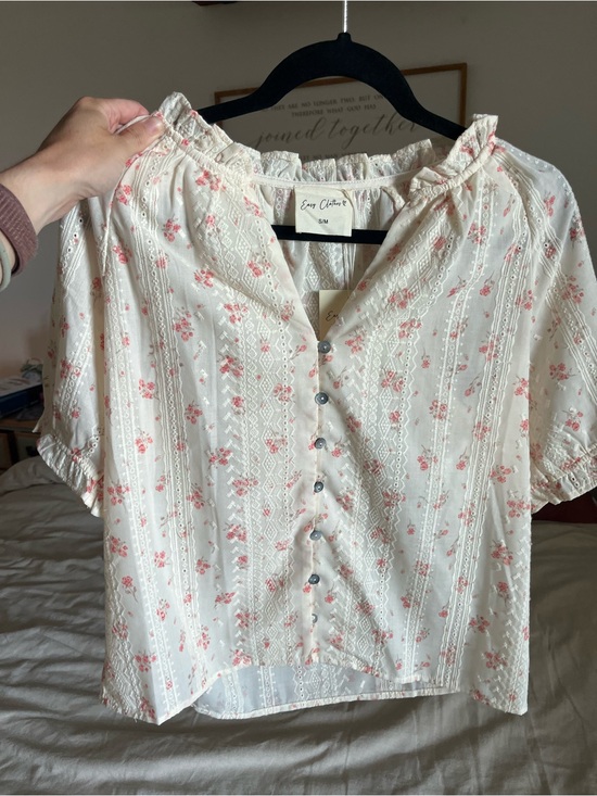 Tops - Easy Clothes Cream Pink Floral Eyelet Puff Sleeve Blouse S/M NWT